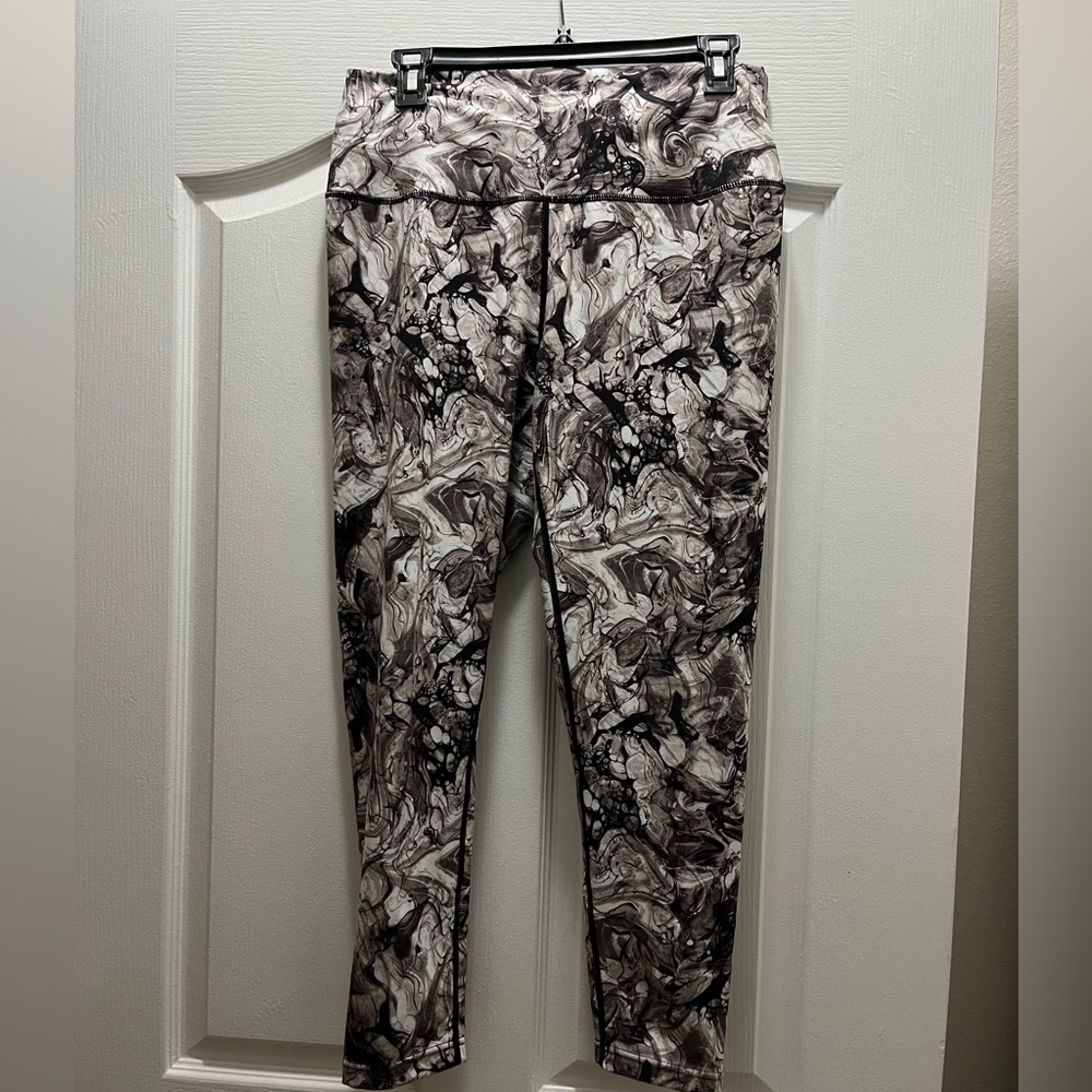Large, marble print, Zella leggings